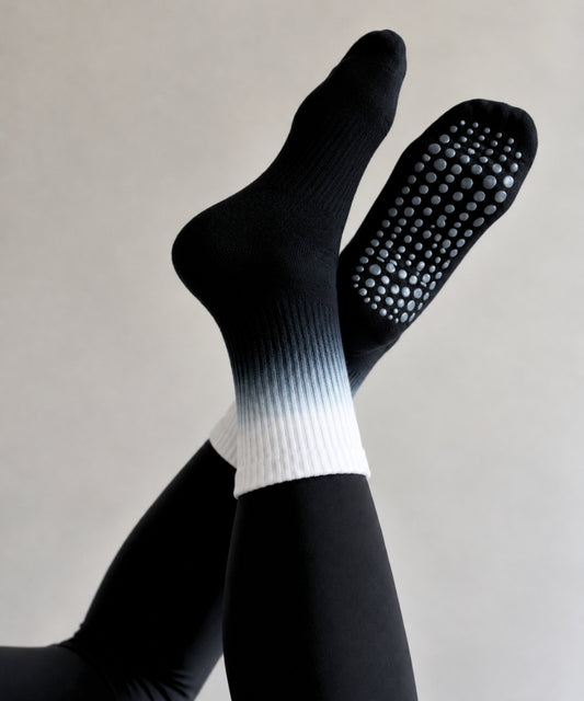 Tie-Dye Pilates Socks - Black/White